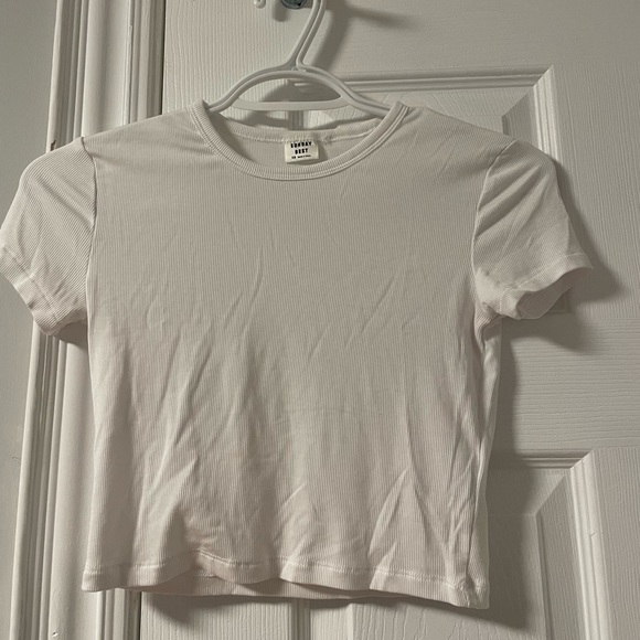 Cute white crop top - Picture 1 of 2